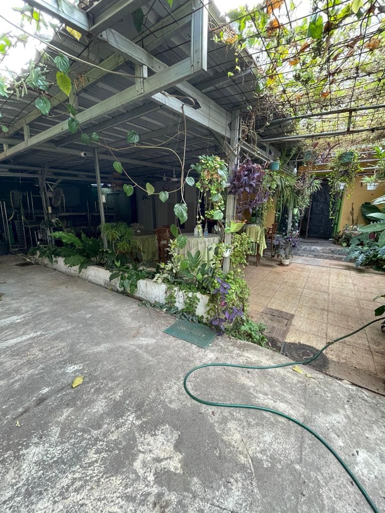 Dijual rumah hitung tanah daerah Kemang Jakarta Selatan