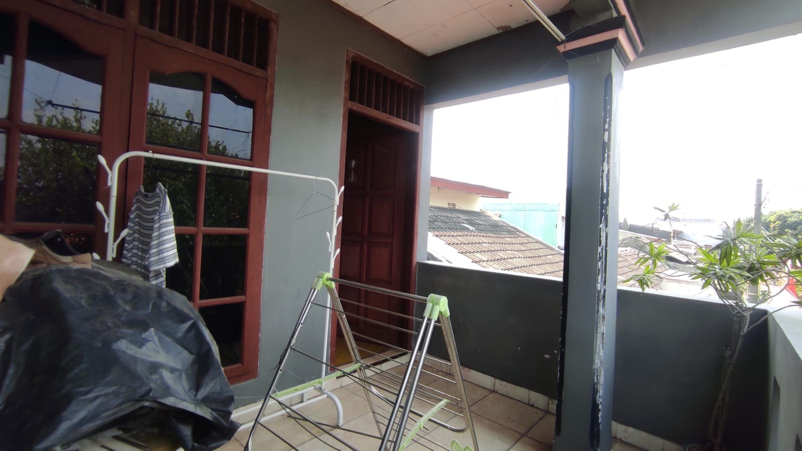 Turun Harga! Rumah Sederhana 2 Lantai di Kunciran Kota Tangerang - Foto 24