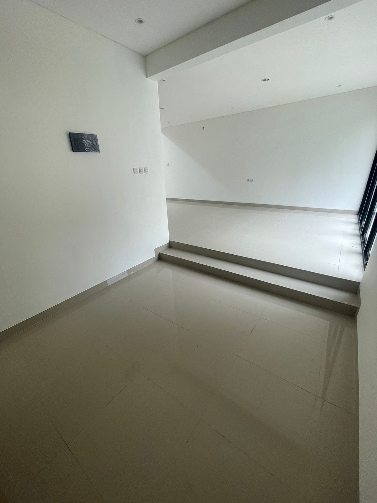 Dijual rumah ada Kolam Renang daerah Bintaro Jaya sektor 9 Tangerang Selatan - Foto 5