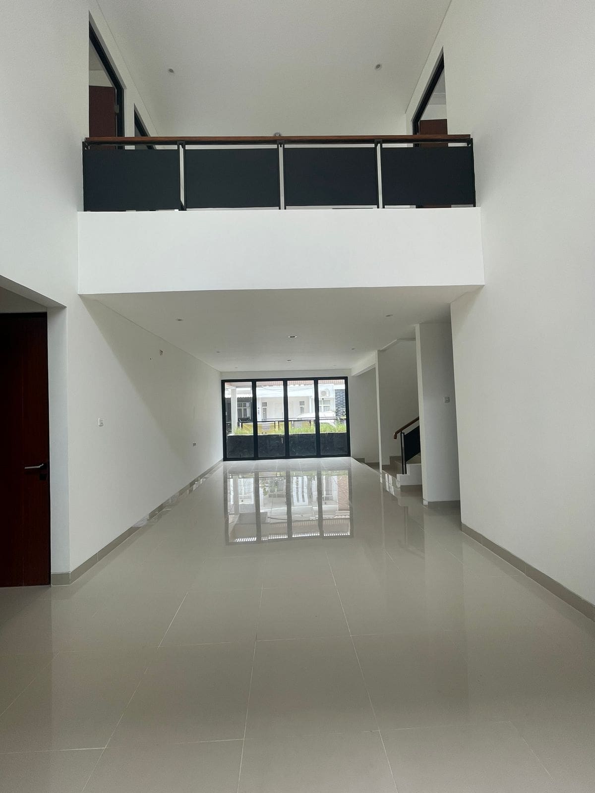 Dijual rumah ada Kolam Renang daerah Bintaro Jaya sektor 9 Tangerang Selatan - Foto 3