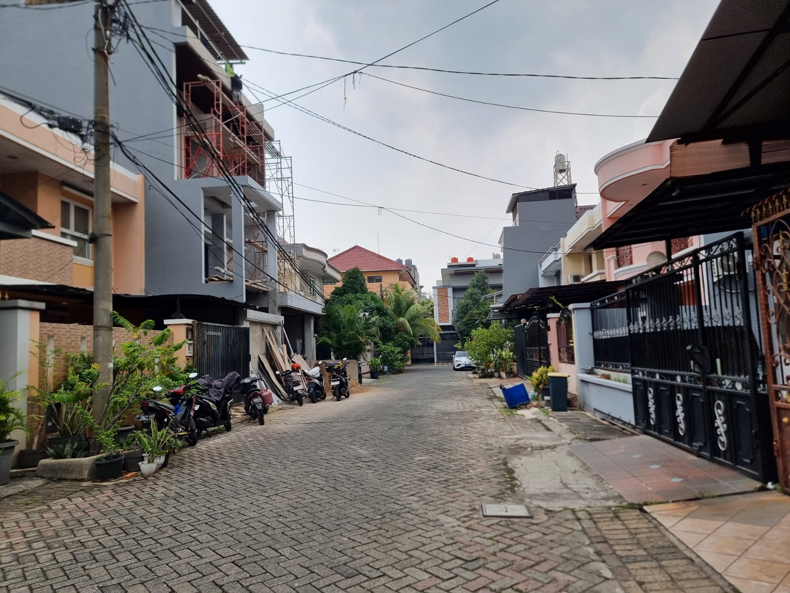 Jual Cepat Rumah di Perumahan Daan Mogot Baru Jakarta Barat (RR) - Foto 6