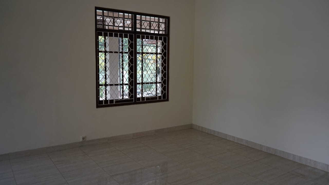 DIJUAL RUMAH DUA LANTAI 344-302 JL. CEMARA I PERUMAHAN TAMAN YASMIN SEKTOR III - Foto 5