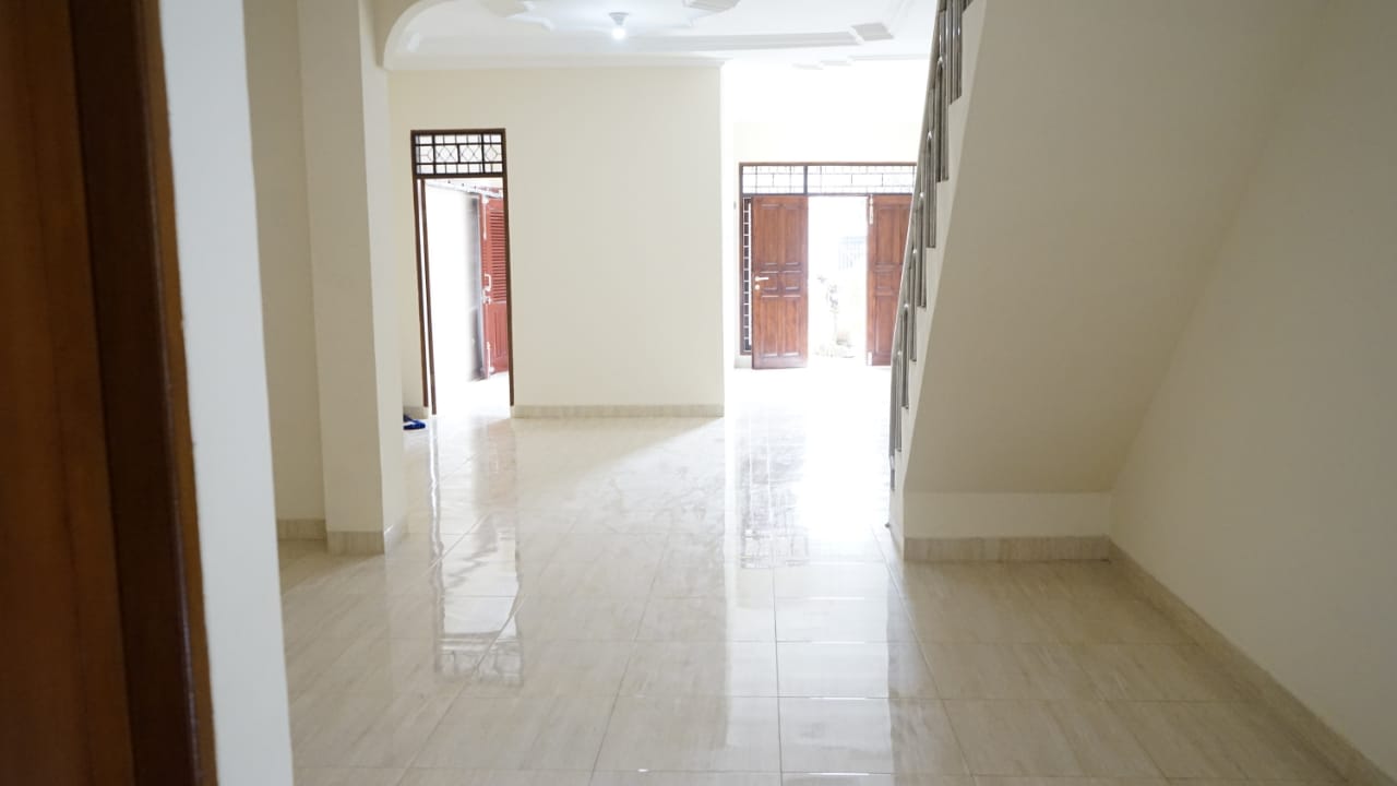 DIJUAL RUMAH DUA LANTAI 344-302 JL. CEMARA I PERUMAHAN TAMAN YASMIN SEKTOR III - Foto 9