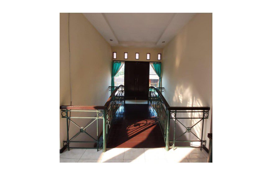 DIJUAL RUMAH MUNGIL TIGA LANTAI 98-120 KRAJAN KALIREJO LAWANG MALANG JAWA TIMUR - Foto 17