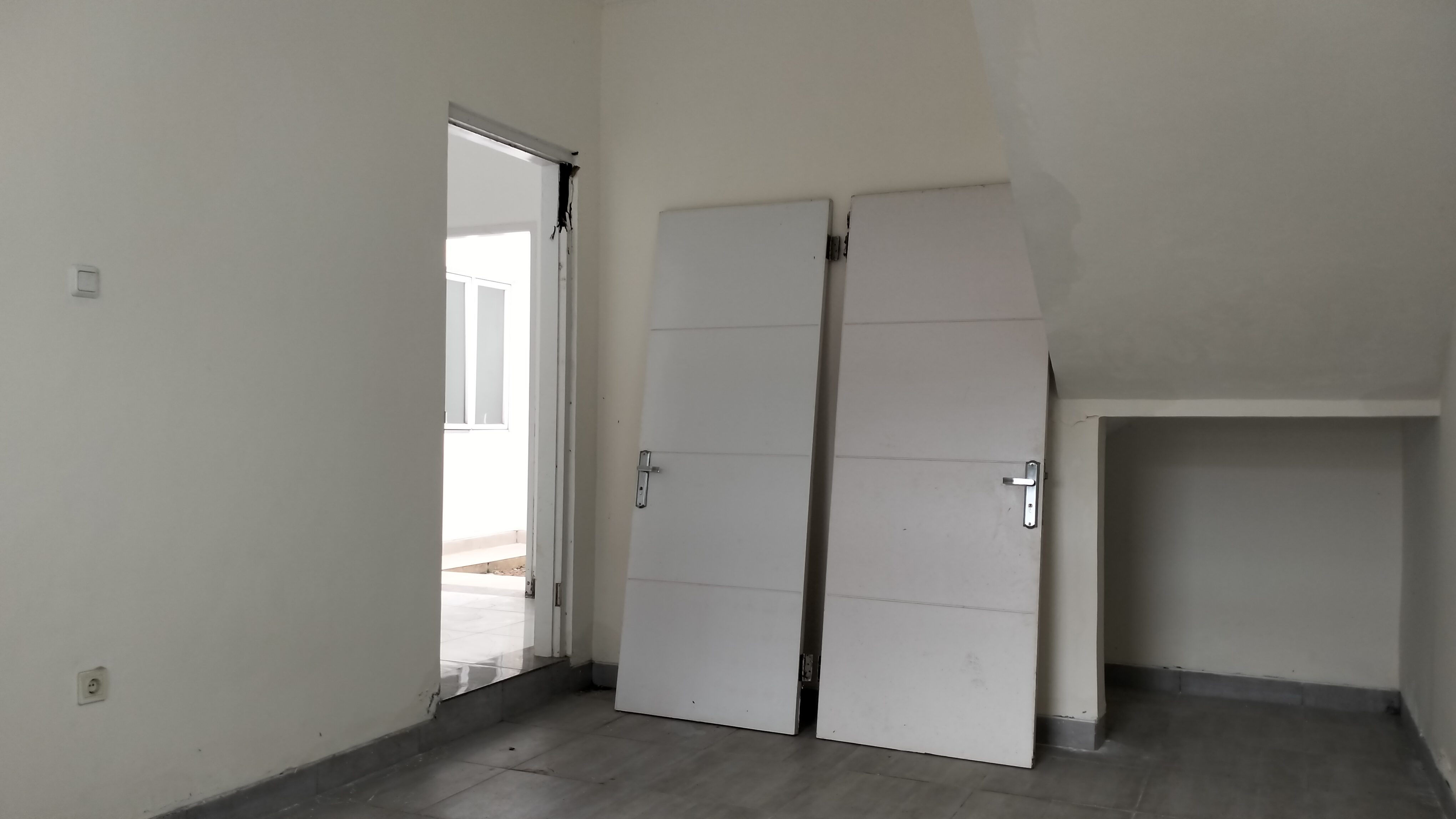 RUMAH DIJUAL 120-90 JL. EMERALD RAYA VILLA TAJUR SINDANGRASA BOGOR TIMUR - Foto 16