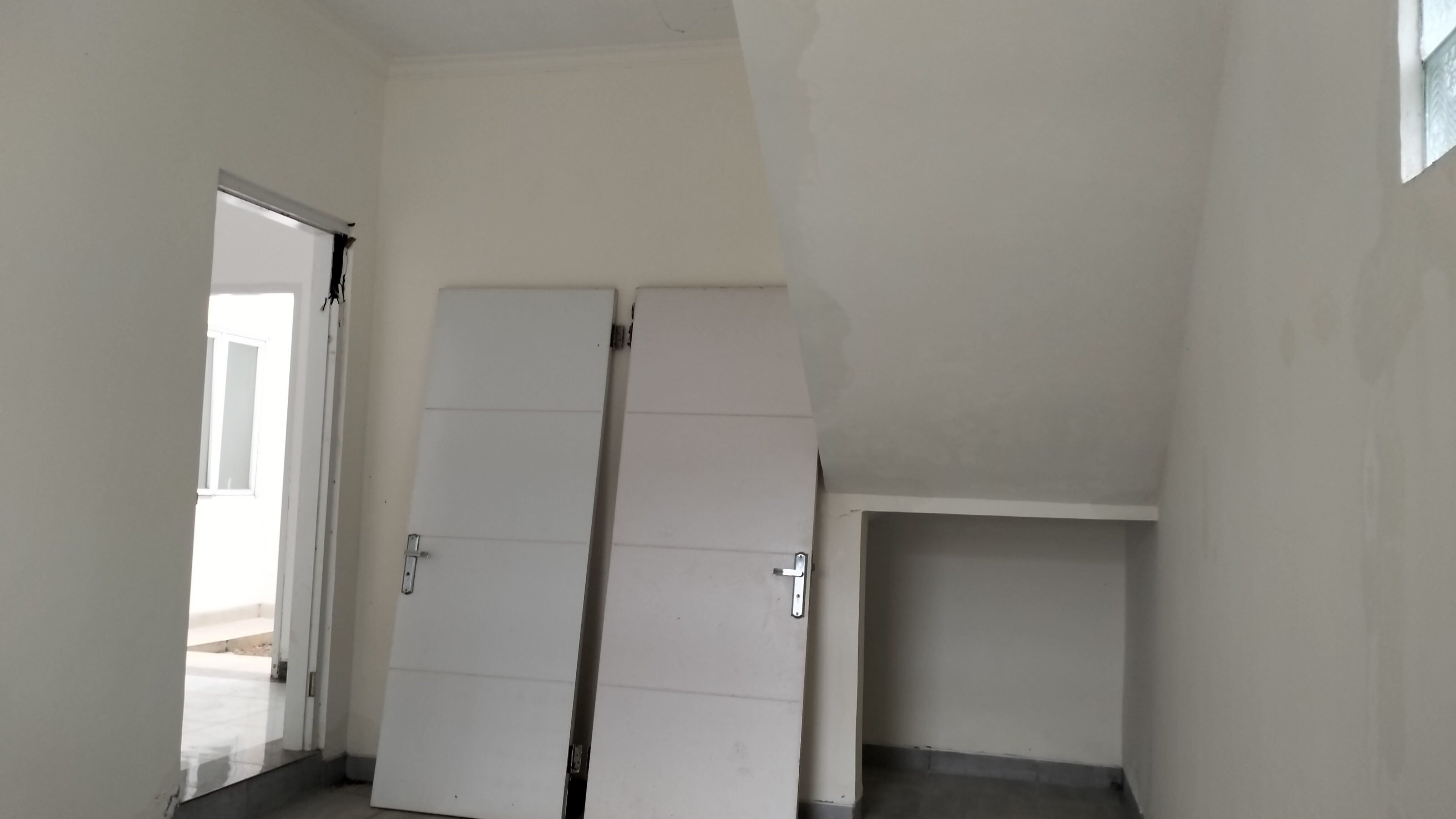 RUMAH DIJUAL 120-90 JL. EMERALD RAYA VILLA TAJUR SINDANGRASA BOGOR TIMUR - Foto 18