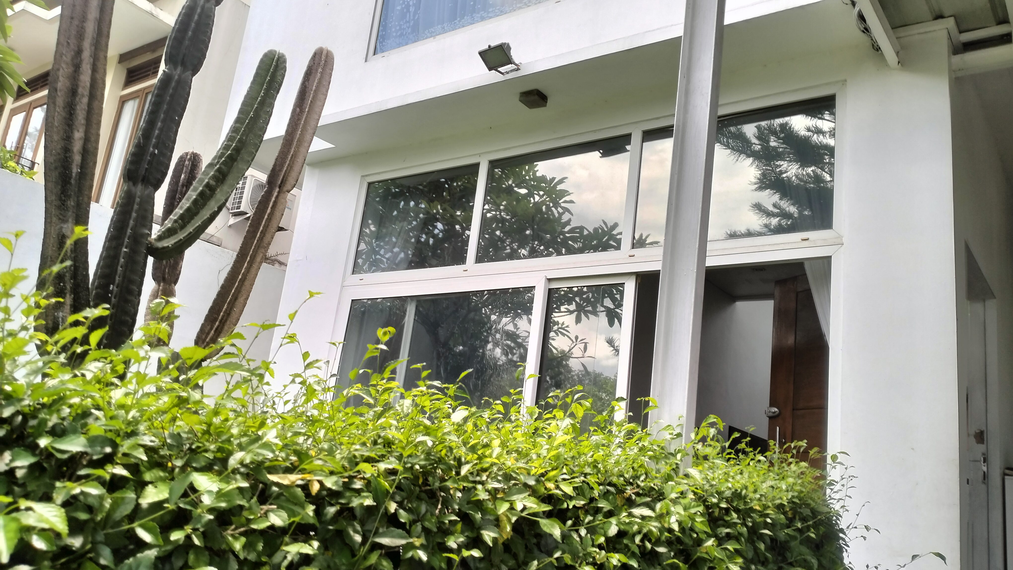 RUMAH DIJUAL KWALITAS EROPA CLUSTER ASTER GOLF DANAU BOGOR RAYA KABUPATEN BOGOR - Foto 3