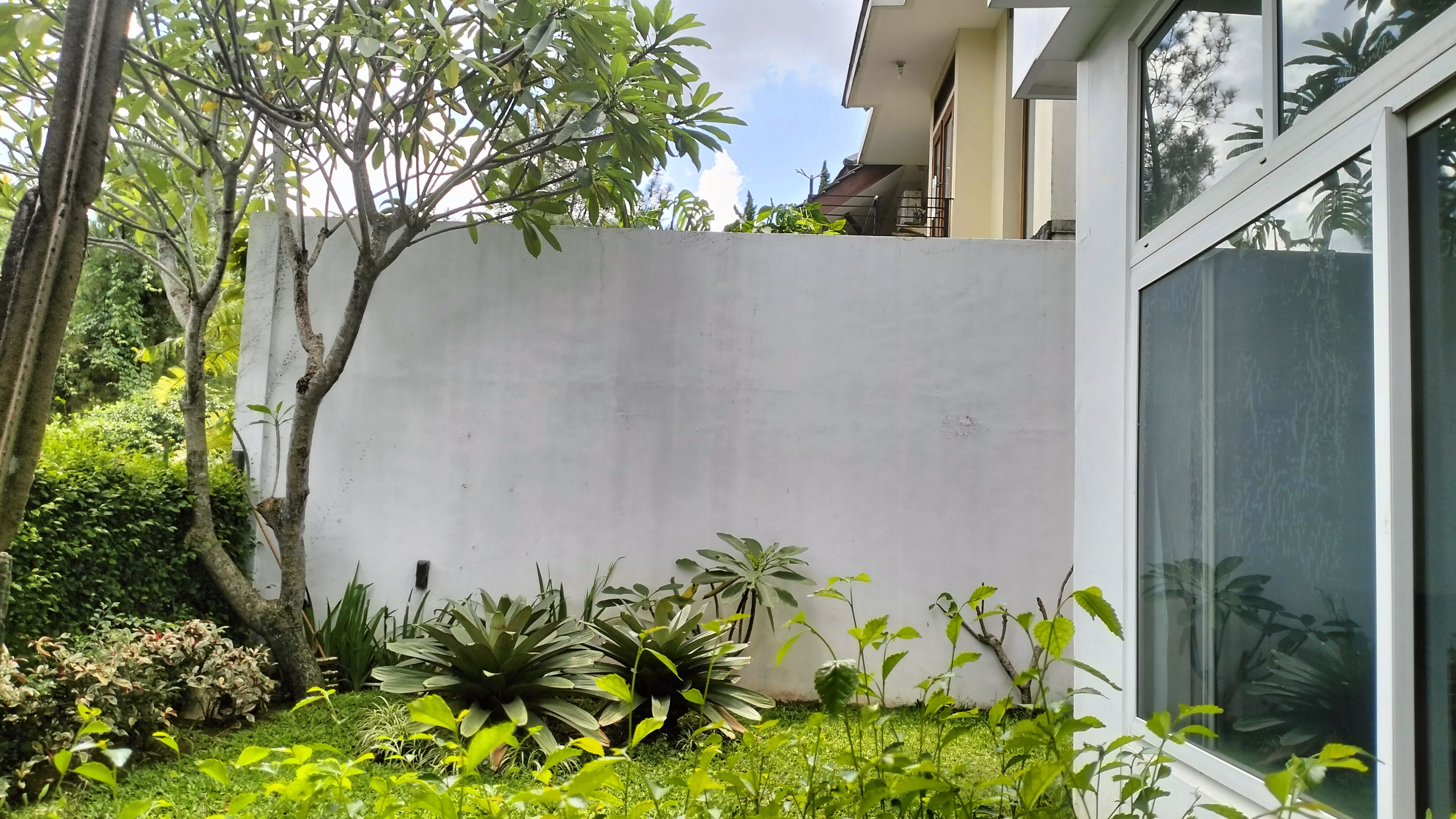 RUMAH DIJUAL KWALITAS EROPA CLUSTER ASTER GOLF DANAU BOGOR RAYA KABUPATEN BOGOR - Foto 5