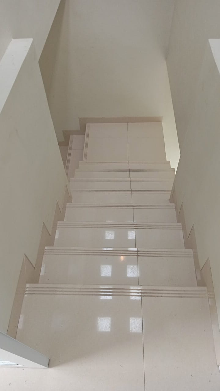 DIJUAL RUMAH 3 LANTAI PERUMAHAN TAMAN UDAYANA BOJONG KONENG KABUPATEN BOGOR - Foto 13