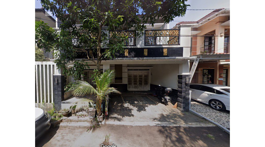 DIJUAL RUMAH 4 LANTAI BLOK Q MUTIARA SENTUL KABUPATEN BOGOR