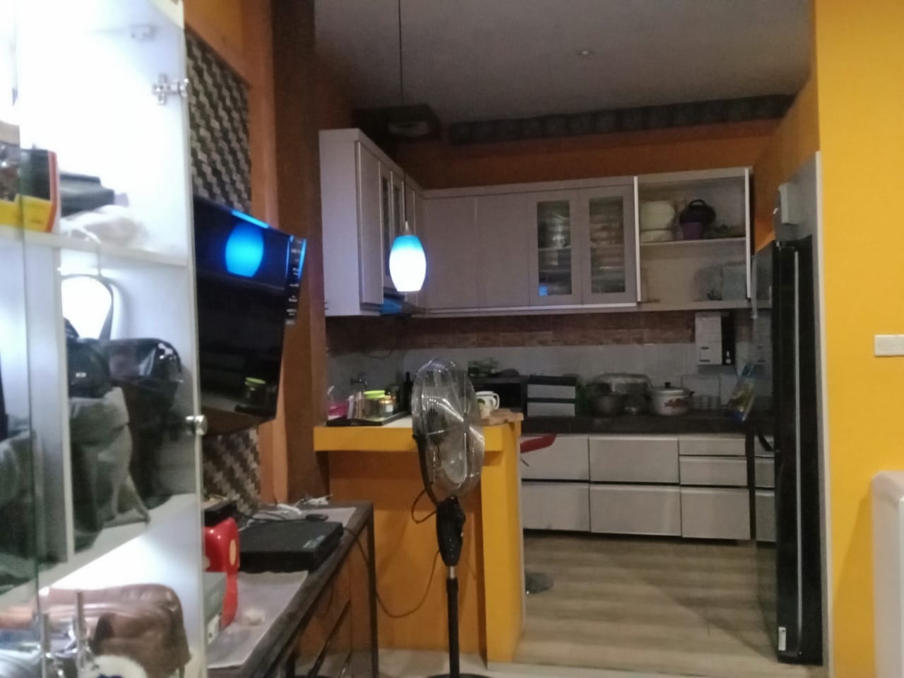 DIJUAL RUMAH 4 LANTAI BLOK Q MUTIARA SENTUL KABUPATEN BOGOR - Foto 9