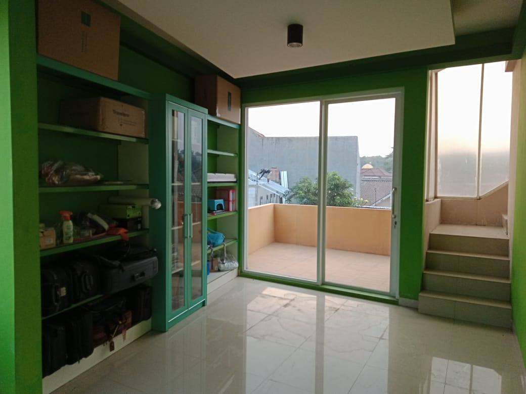 DIJUAL RUMAH 4 LANTAI BLOK Q MUTIARA SENTUL KABUPATEN BOGOR - Foto 14