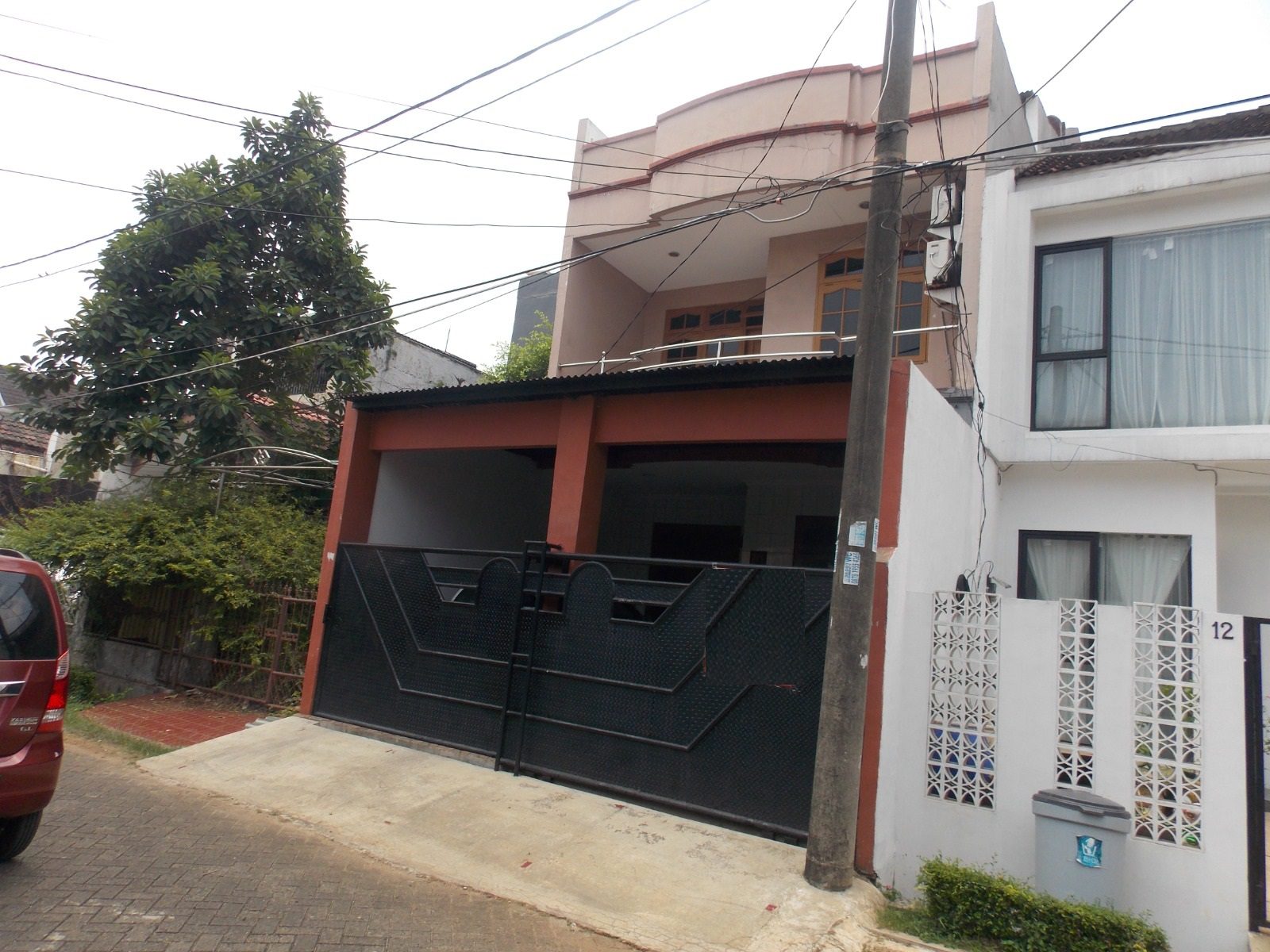Dijual rumah daerah sektor 5 Bintaro Jaya Tangerang Selatan