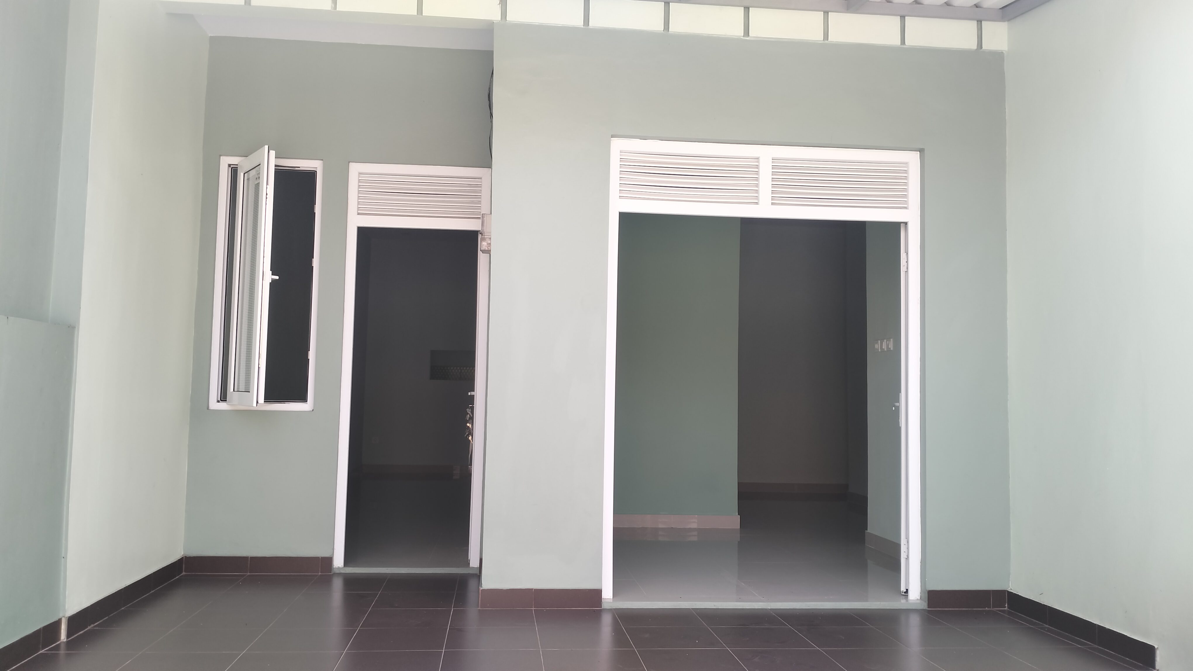 Rumah Asri Minimalis Bertaburan Sinar Matahari Pagi Perumahan Bukit Cimanggu City Blok O4 - Foto 10