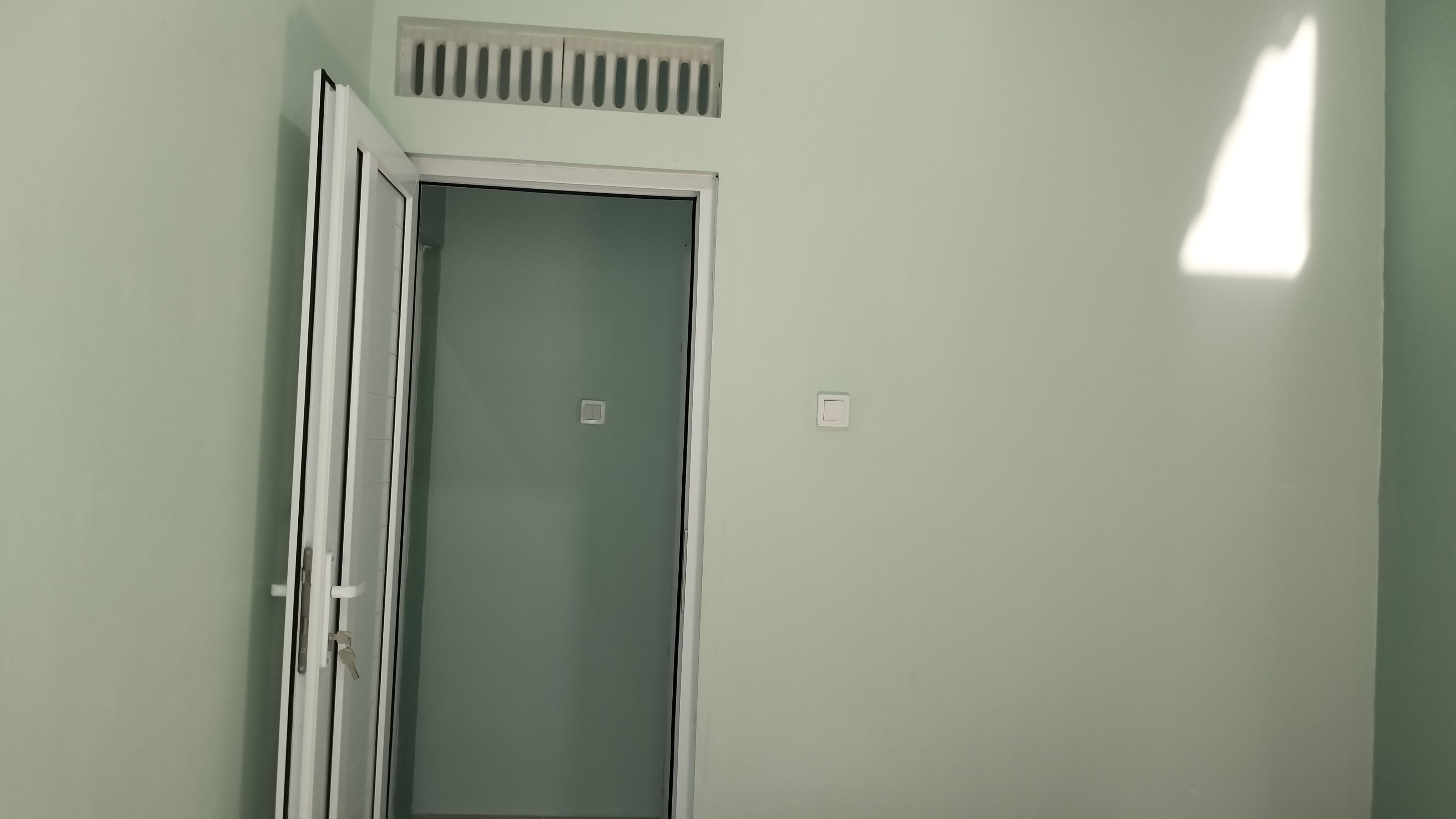 Rumah Asri Minimalis Bertaburan Sinar Matahari Pagi Perumahan Bukit Cimanggu City Blok O4 - Foto 24