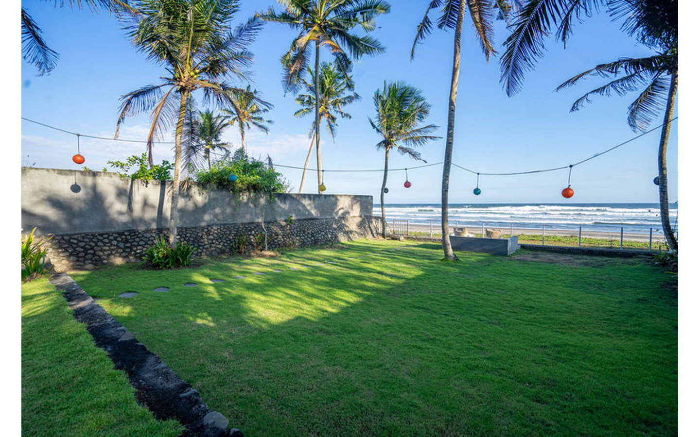 Secluded Beachfront Villa for sale in Tabanan’s Peaceful Pekutatan Beach - Foto 7