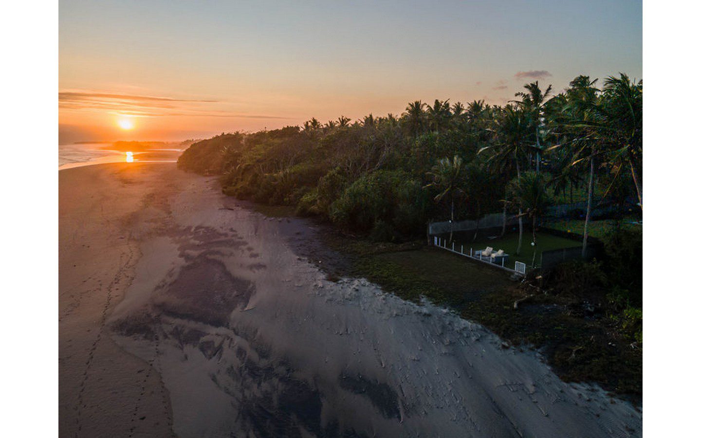 Secluded Beachfront Villa for sale in Tabanan’s Peaceful Pekutatan Beach - Foto 17