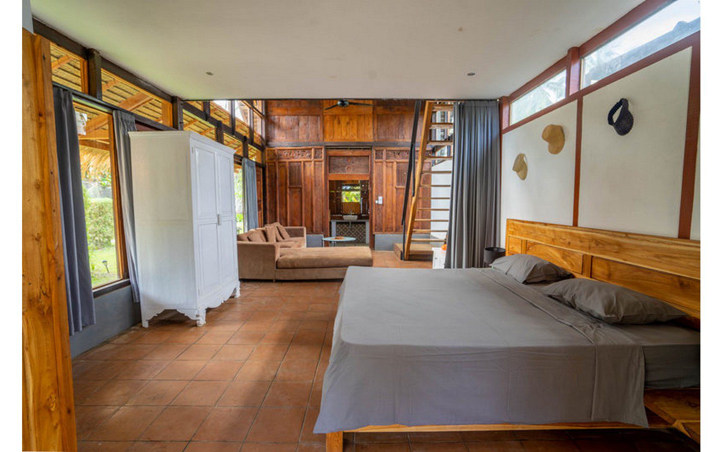 Secluded Beachfront Villa for sale in Tabanan’s Peaceful Pekutatan Beach - Foto 10