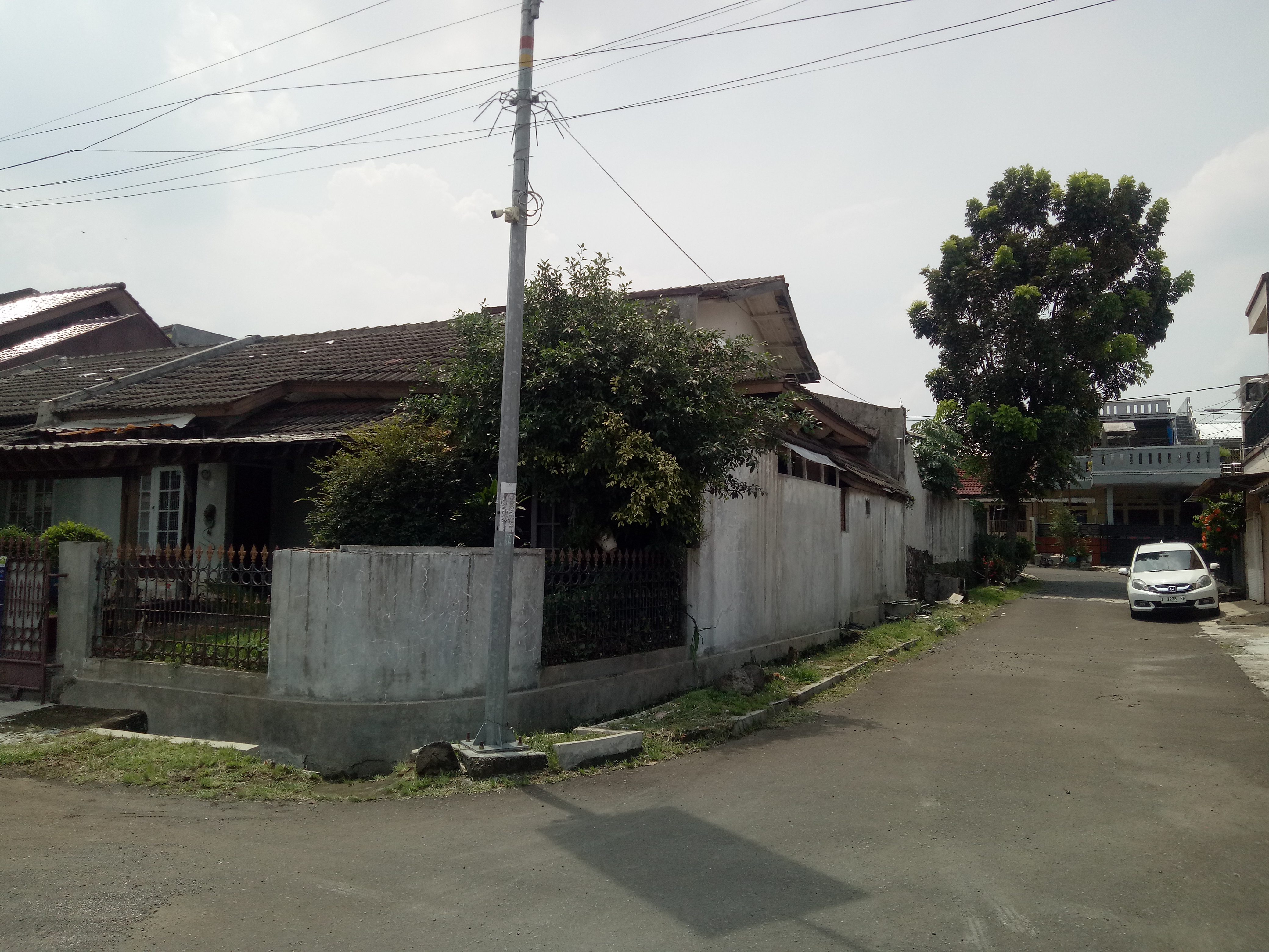 DIJUAL RUMAH 174-56 PERLU RENOVASI BSI BOGOR TIMUR - Foto 2