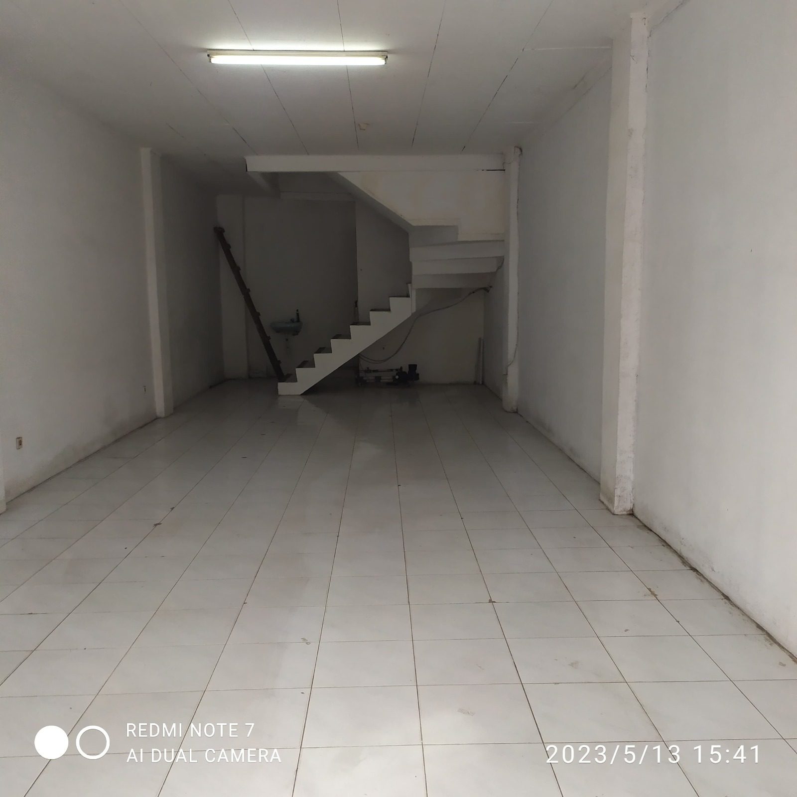 Dijual ruko 4,5 lantai di Veteran Bintaro Jakarta Selatan