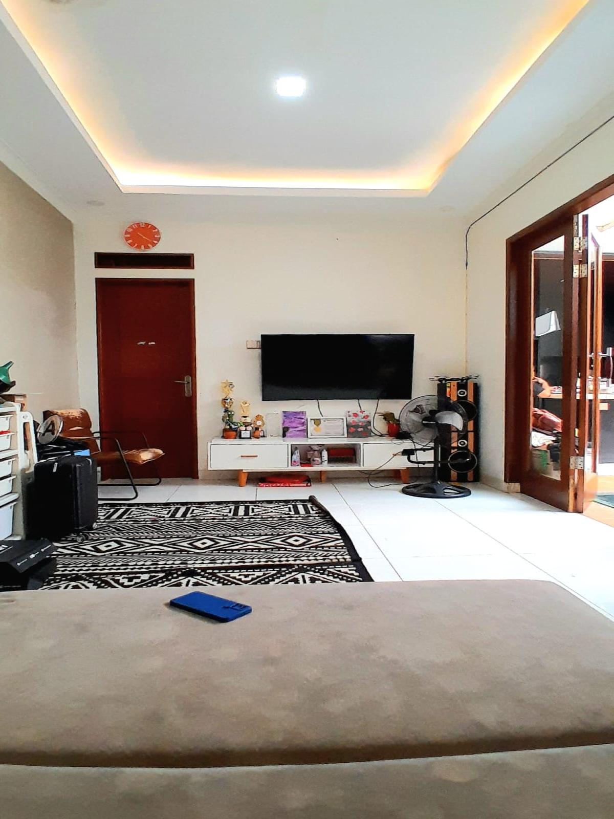 Dijual rumah daerah ciputat dekat dengan stasiun jurang mangu Bintaro Tangerang Selatan - Foto 5