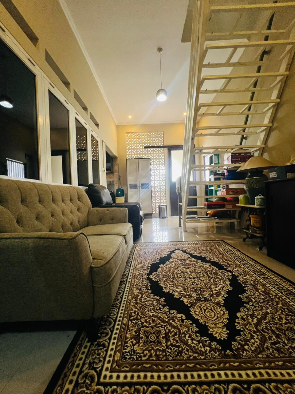 Rumah Dua Lantai Asri Minimalis Jl. Ismaya Bogor - Foto 8