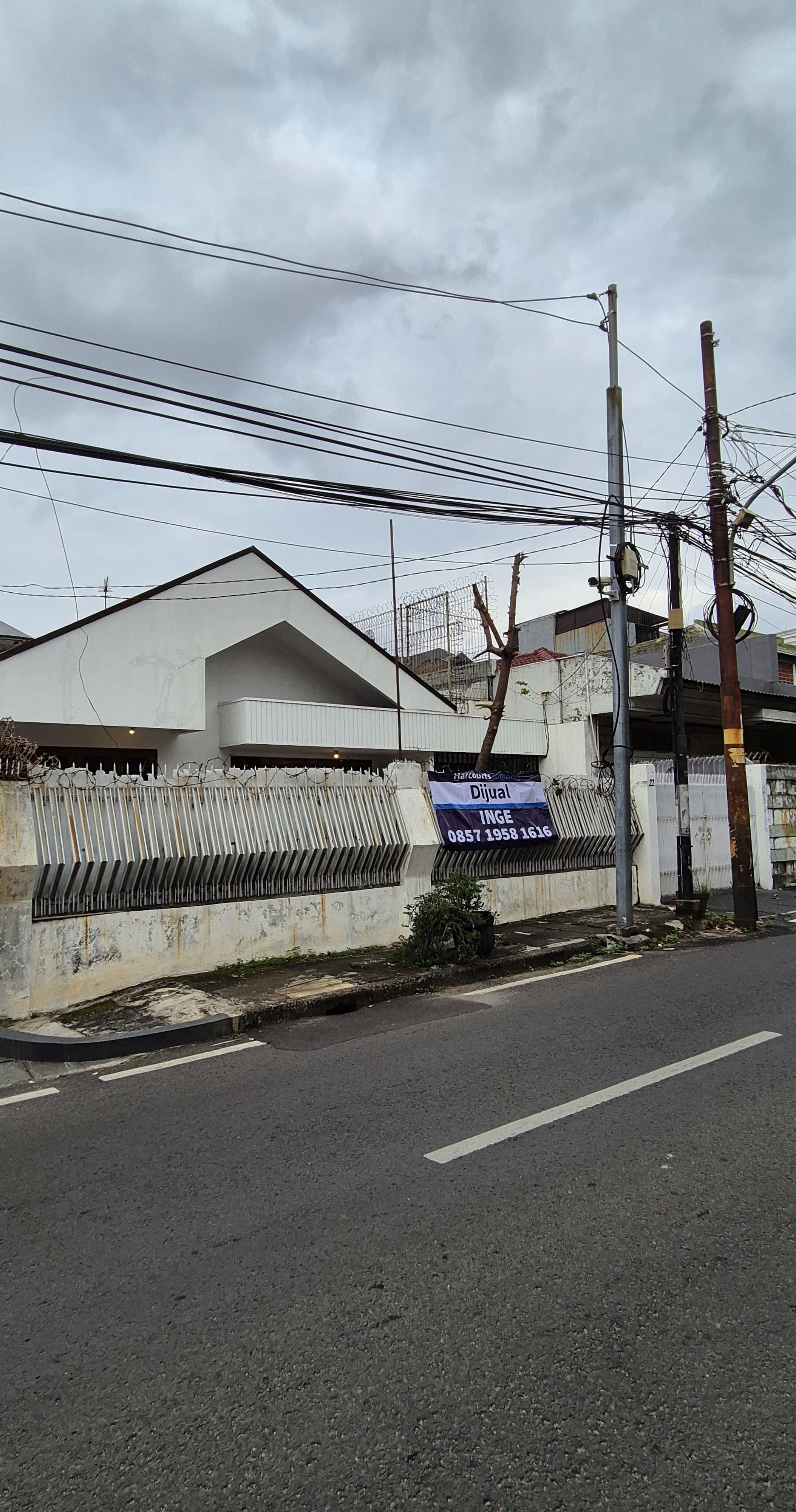 Jual Cepat Rumah di Pinggir Jalan Besar Tomang Grogol Petamburan Jakarta Barat (ID) - Foto 10