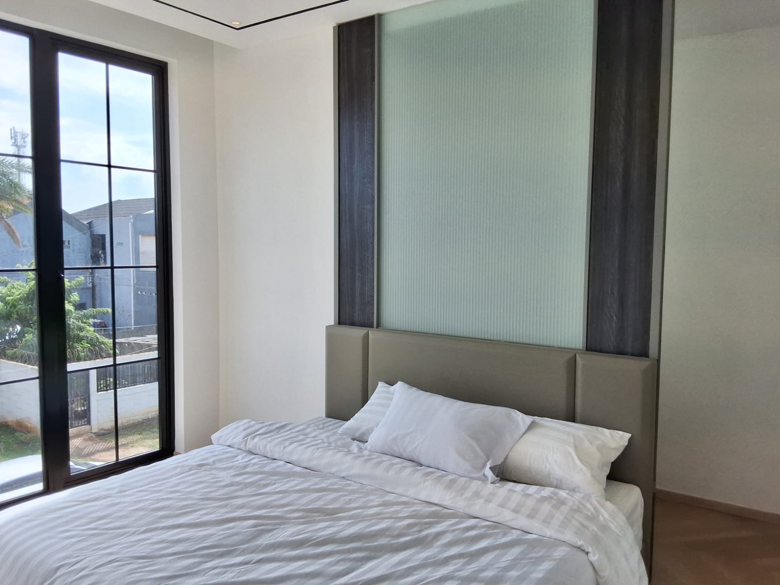 Jual Cepat Rumah luas 150m2 di Perumahan Kalideres Jakarta Barat PP