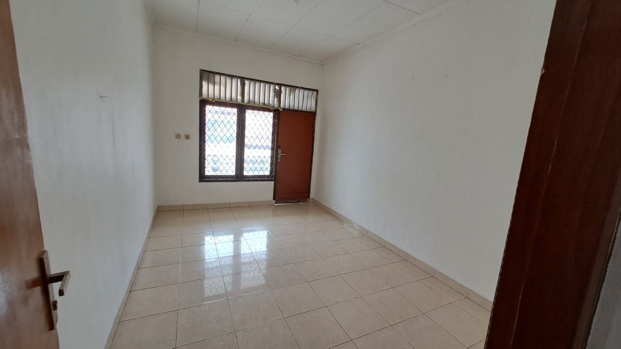 Sewa Cepat Rumah Strategis 2 lantai di Tebet Timur Jakarta Selatan (AF) - Foto 2