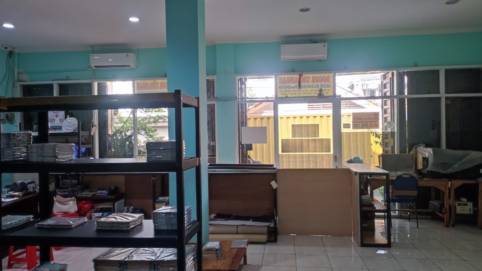 Dijual 2 Unit Ruko 3 Lantai di Jalan Pengadilan Pabaton Kota Bogor Tengah Dekat dengan Pasar Anyar - Foto 2