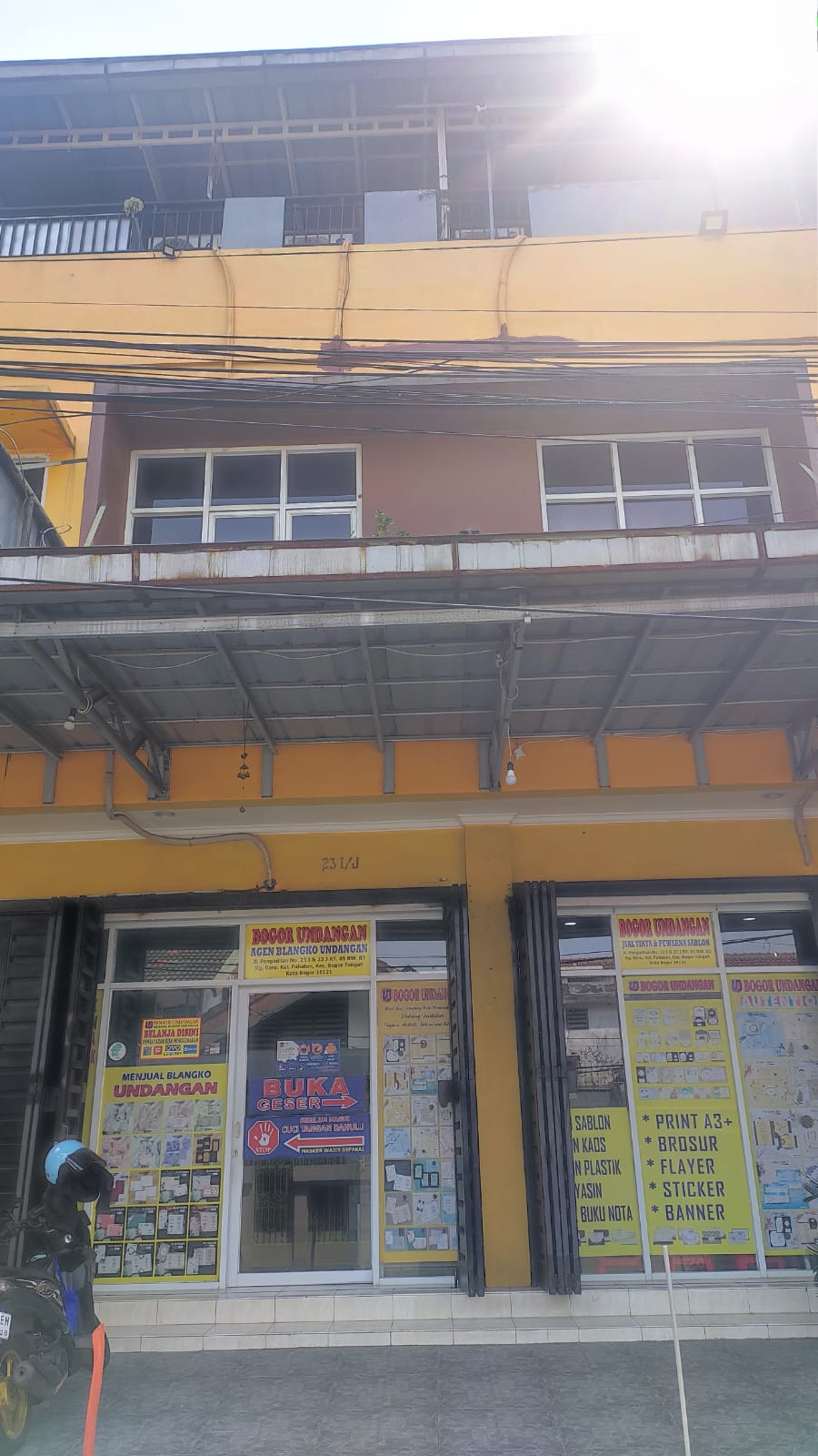 Dijual 2 Unit Ruko 3 Lantai di Jalan Pengadilan Pabaton Kota Bogor Tengah Dekat dengan Pasar Anyar