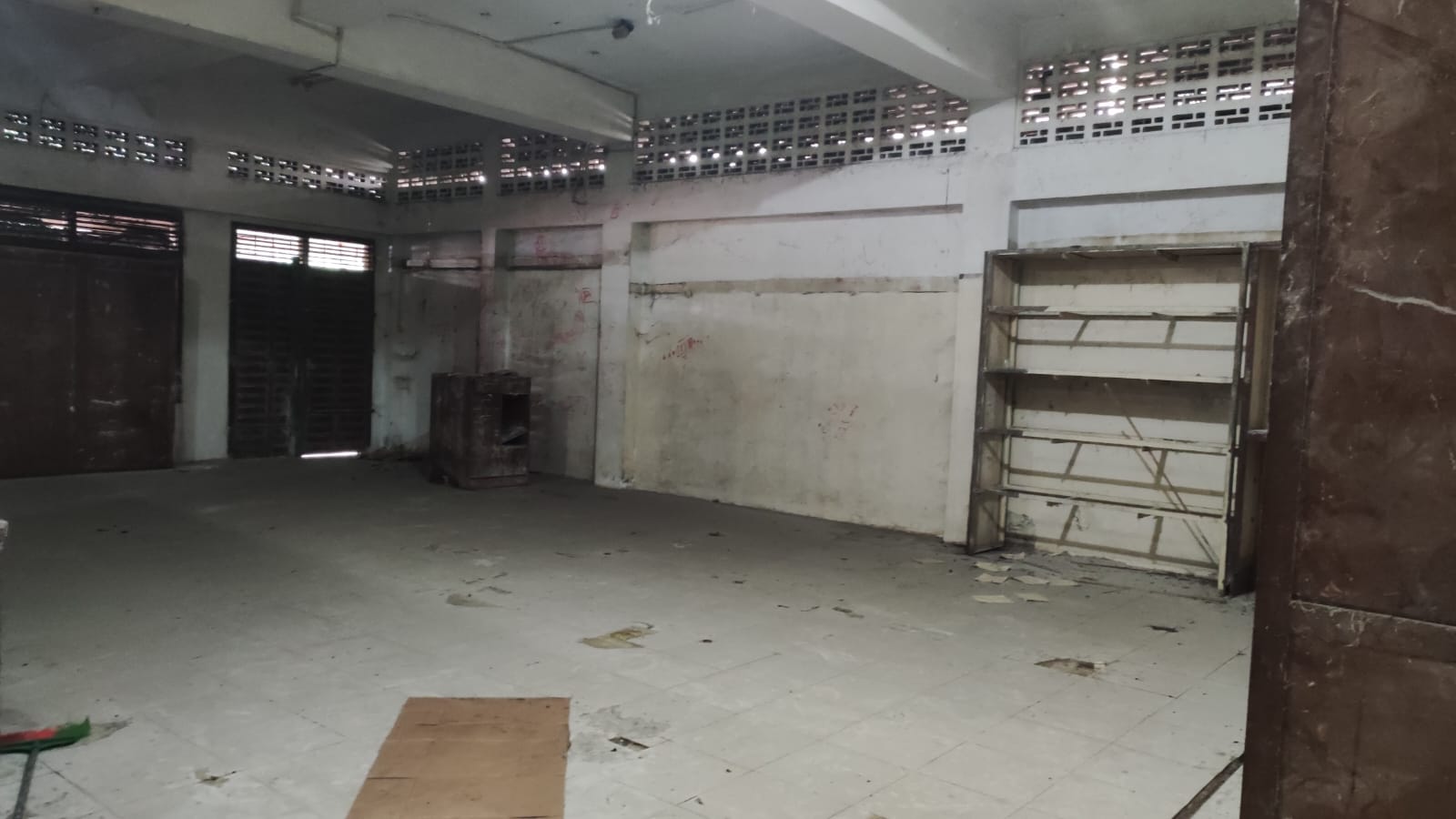 DISEWAKAN RUKO 2 LANTAI DI JL. MA SALMUN LOKASI STRATEGIS BERADA DI PUSAT KOTA BOGOR PADAT PENDUDUK COCOK DIJADIKAN TEMPAT USAHA - Foto 5