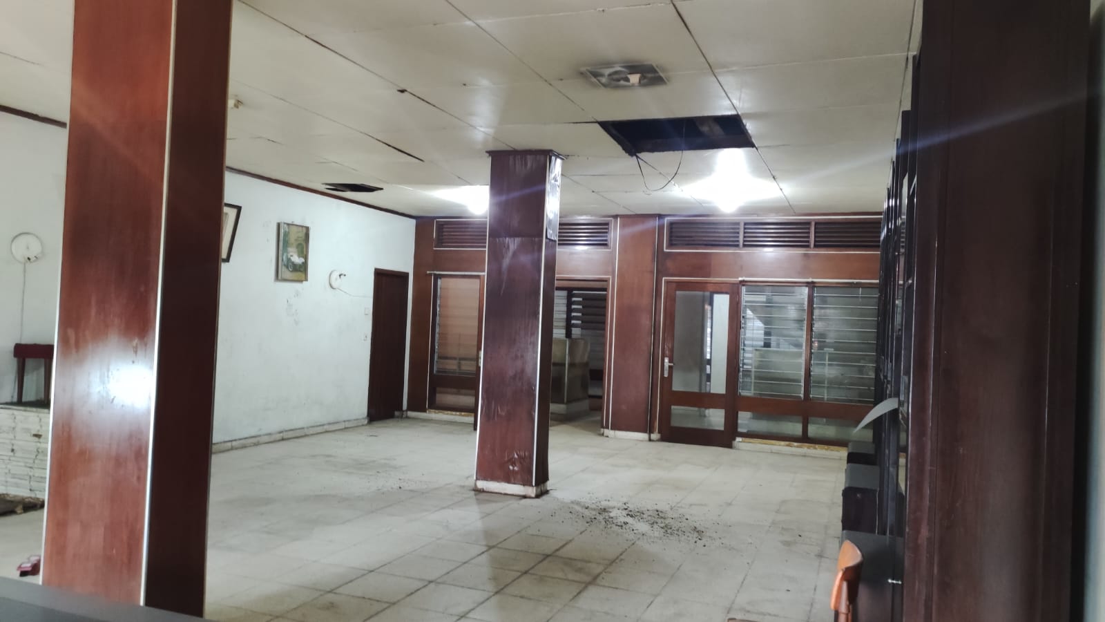 DISEWAKAN RUKO 2 LANTAI DI JL. MA SALMUN LOKASI STRATEGIS BERADA DI PUSAT KOTA BOGOR PADAT PENDUDUK COCOK DIJADIKAN TEMPAT USAHA - Foto 7