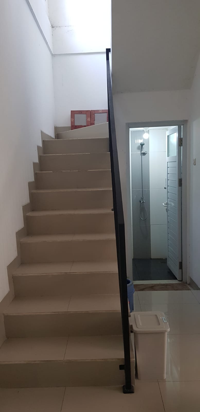 DIJUAL CEPAT BUTUH UANG DAN HARGA TERMURAH RUMAH DI CLUSTER VISTALOKA RESIDENCES SARUA CIPUTAT TANGERANG SELATAN (BM) - Foto 2