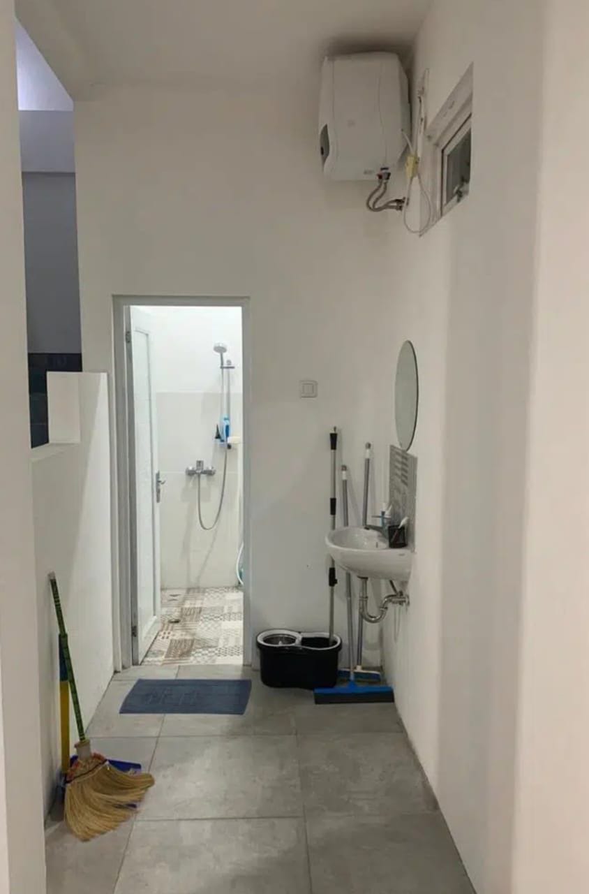 Jual Cepat 2 Ruko Gandeng 4,5 lantai di Taman Sari Jakarta Barat (AL) - Foto 8