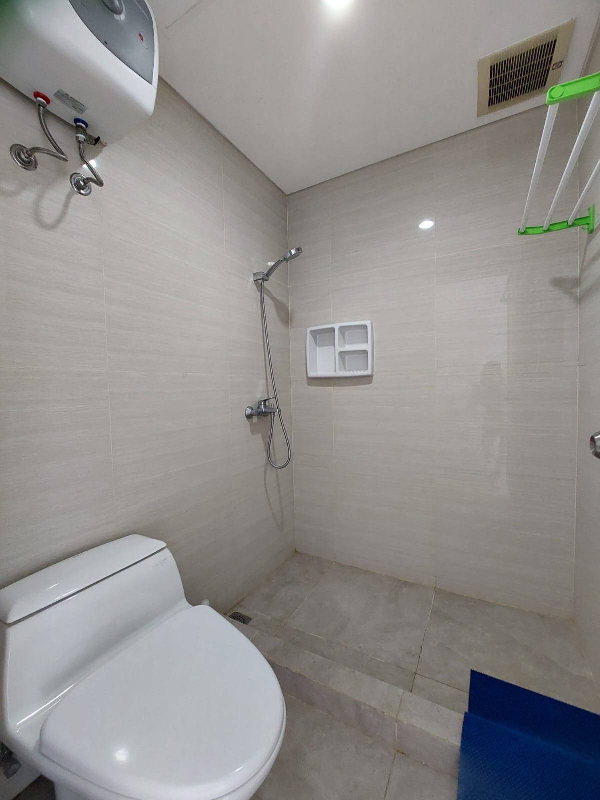 Jual Cepat Grand Madison Condominium Type 2+1 BR di Jl. Letjen S.Parman Jakarta Barat (RR) - Foto 3