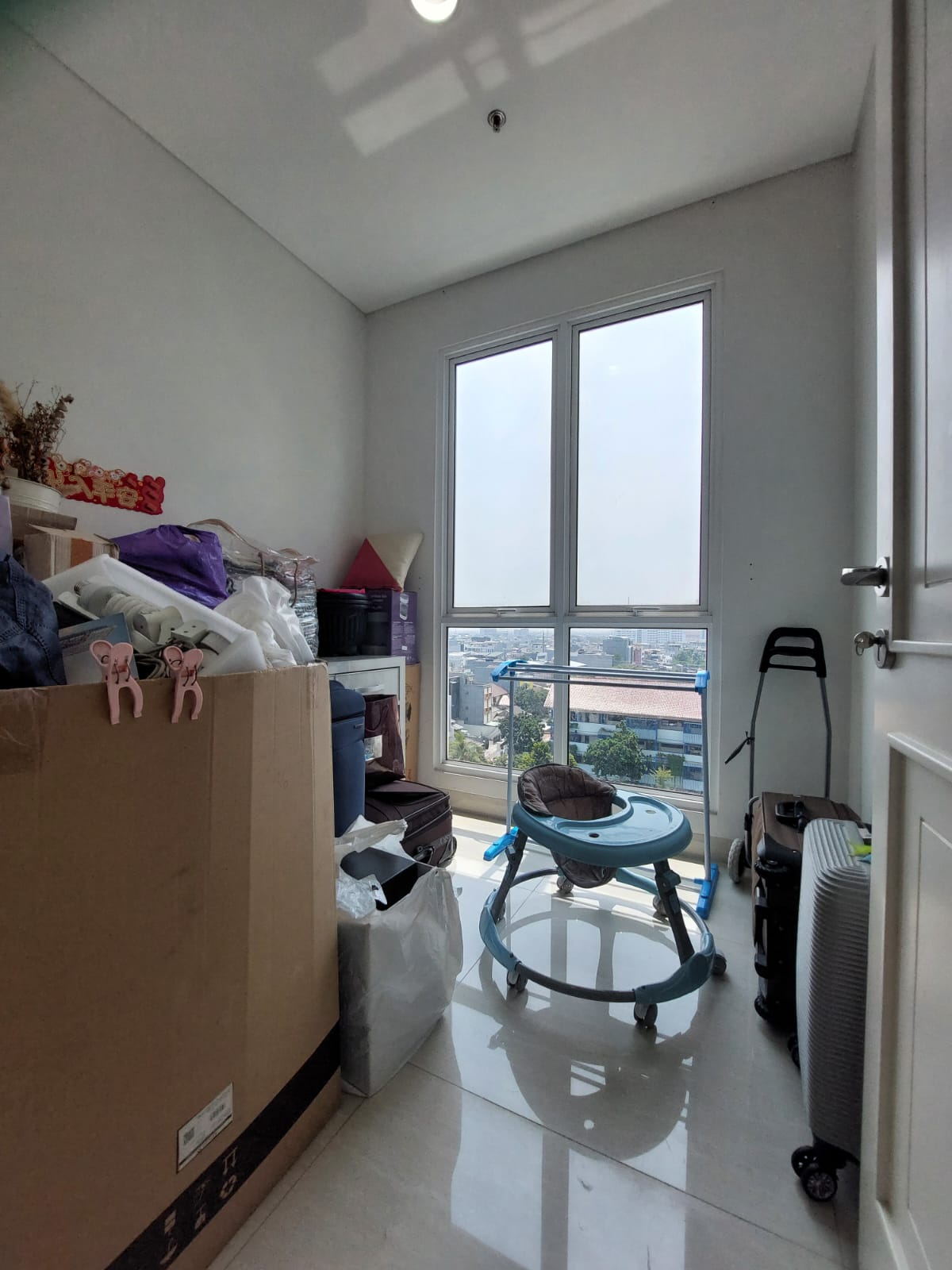 Sewa Cepat Grand Madison Condominium Type 2+1 BR di Jl. Letjen S.Parman Jakarta Barat (RR) - Foto 2