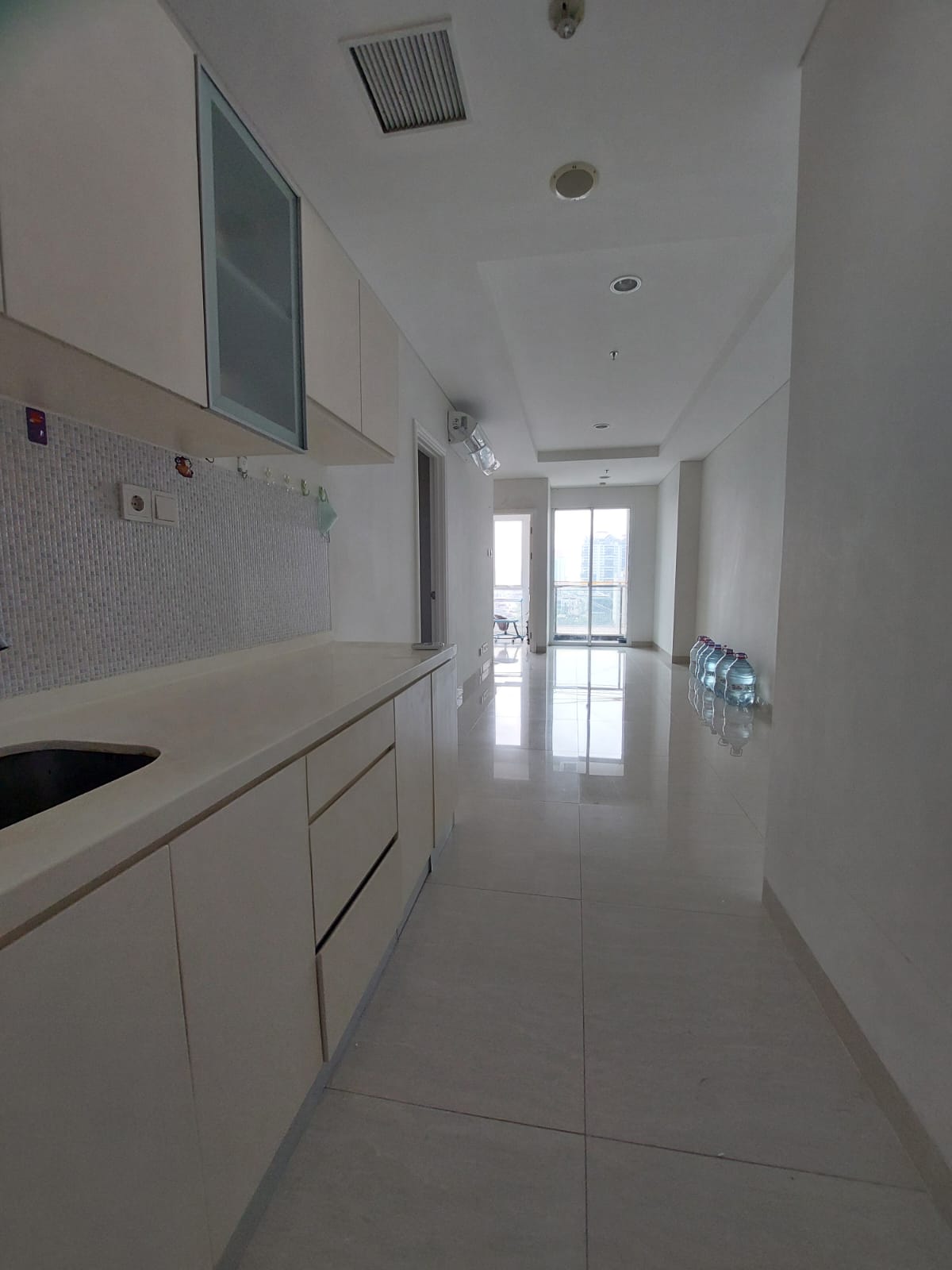 Sewa Cepat Grand Madison Condominium Type 2+1 BR di Jl. Letjen S.Parman Jakarta Barat (RR) - Foto 6