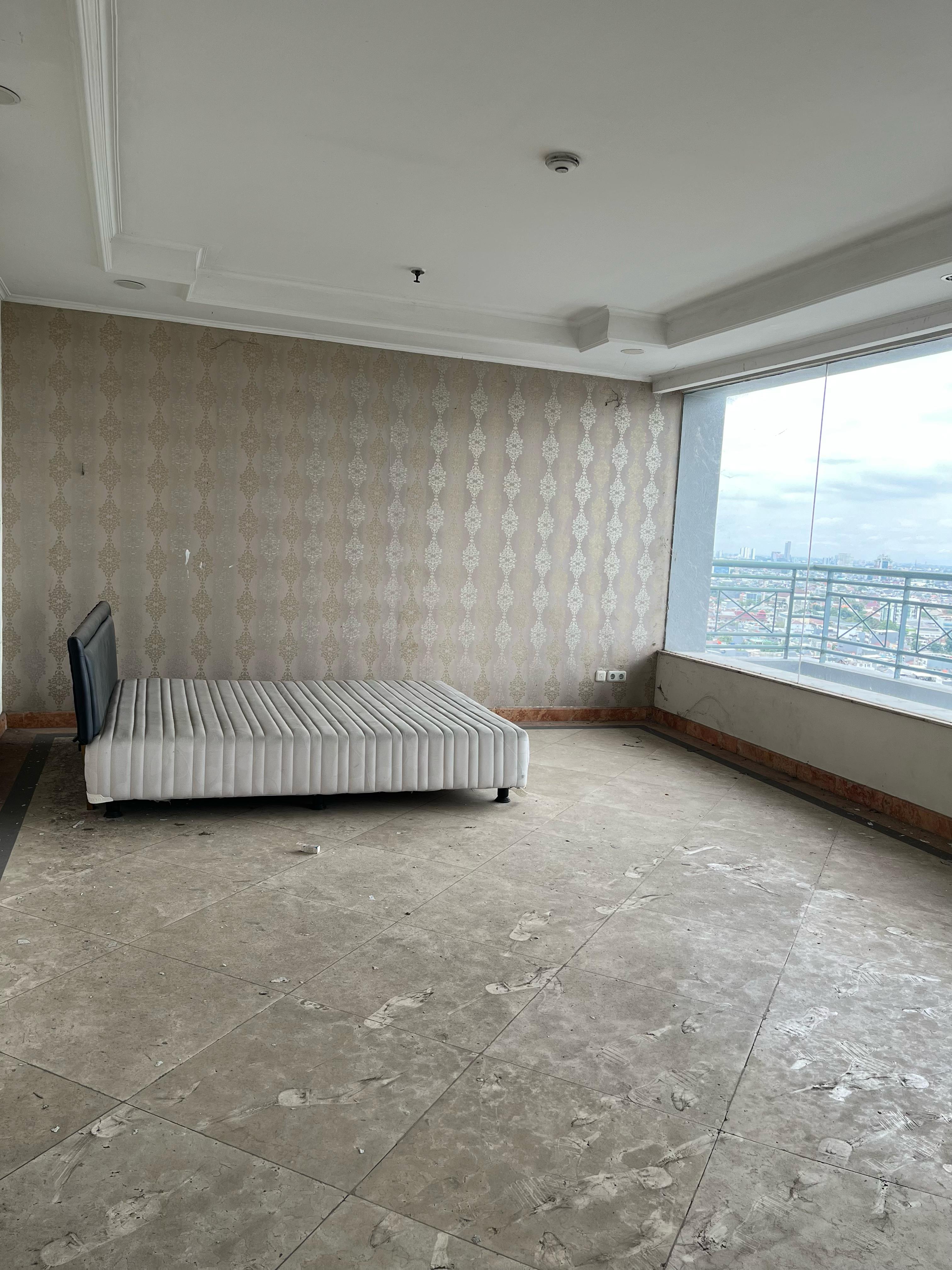 Jual Cepat Apartemen Townhouse di Grand Tropic Grogol Pertamburan Jakarta Barat (DI) - Foto 6