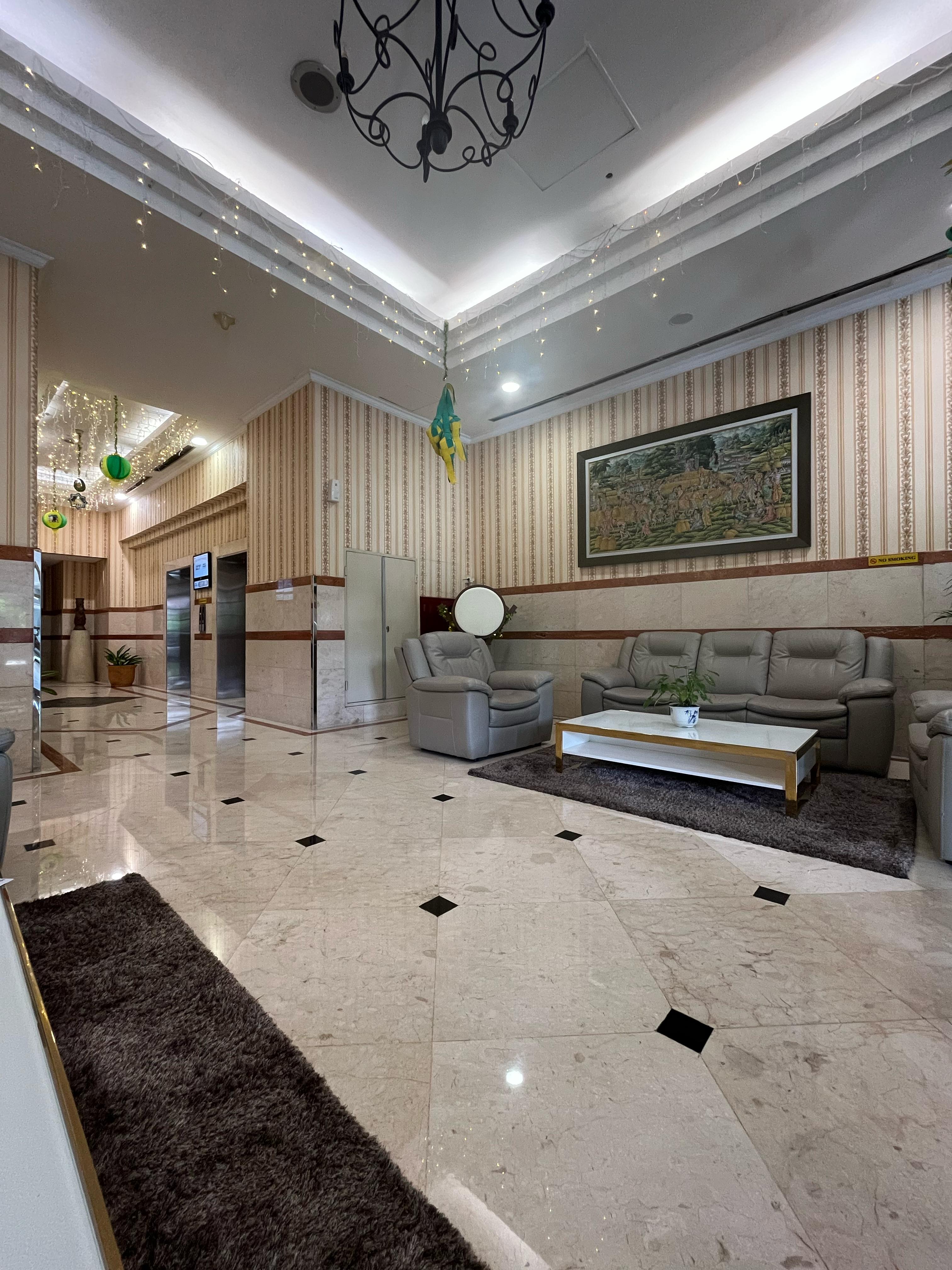 Jual Cepat Apartemen Townhouse di Grand Tropic Grogol Pertamburan Jakarta Barat (DI) - Foto 10