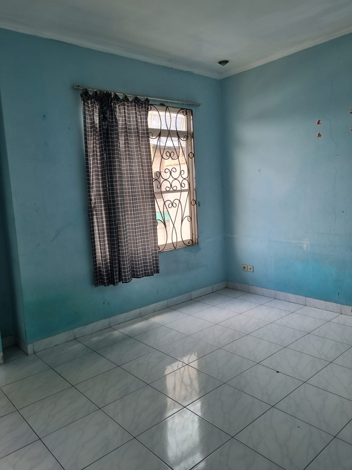 Jual Cepat Rumah 2 lantai di Taman Semanan Indah di Kalideres Jakarta Barat (AF) - Foto 7