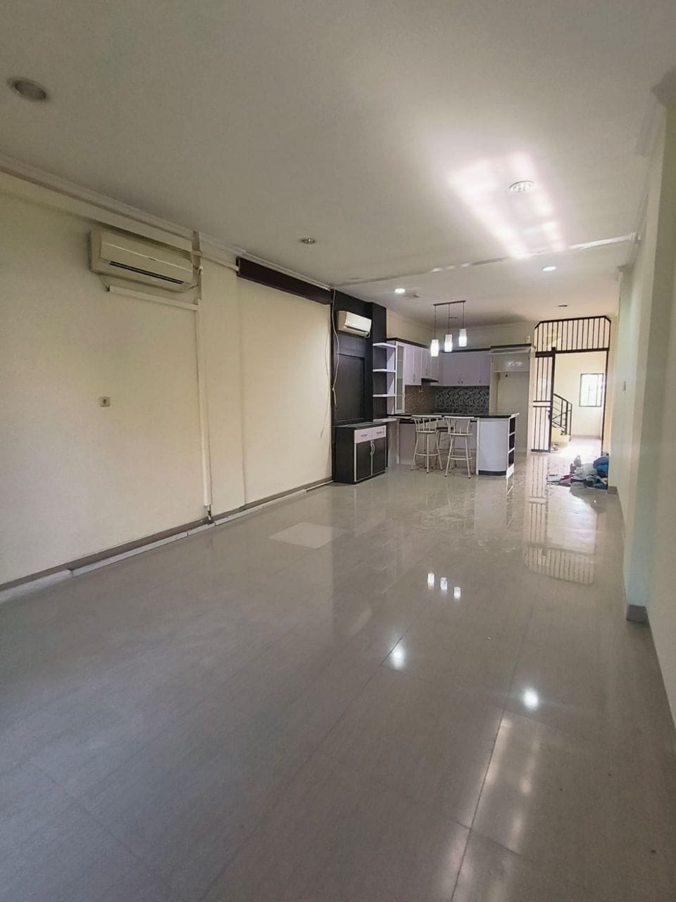 Sewa Cepat Ruko 4 lantai di Tanjung Duren Grogol Pertamburan Jakarta Barat (AL)