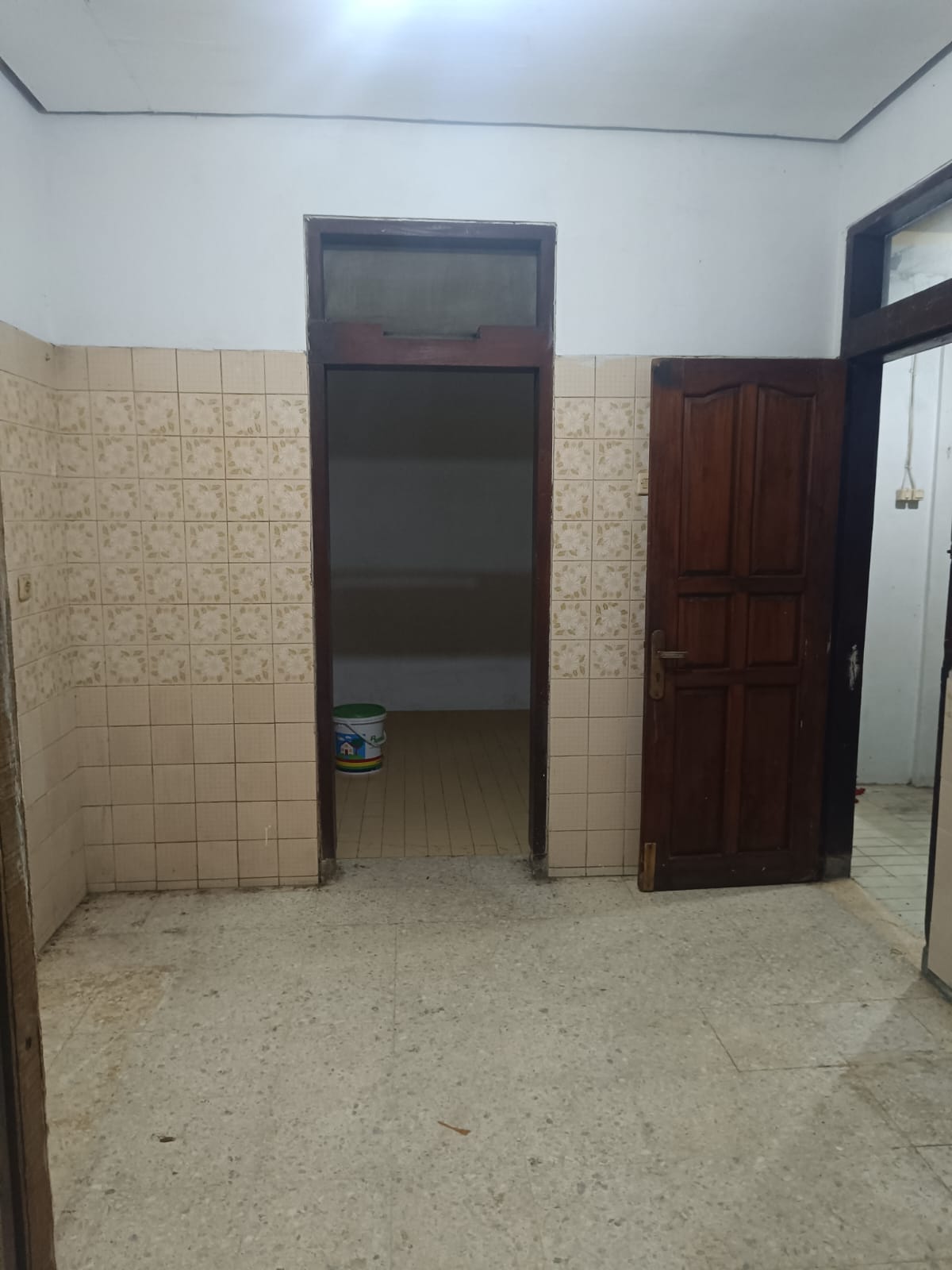 Jual Rumah 1,5 lantai di wilayah strategis Tomang Jakarta Barat (DI) - Foto 2