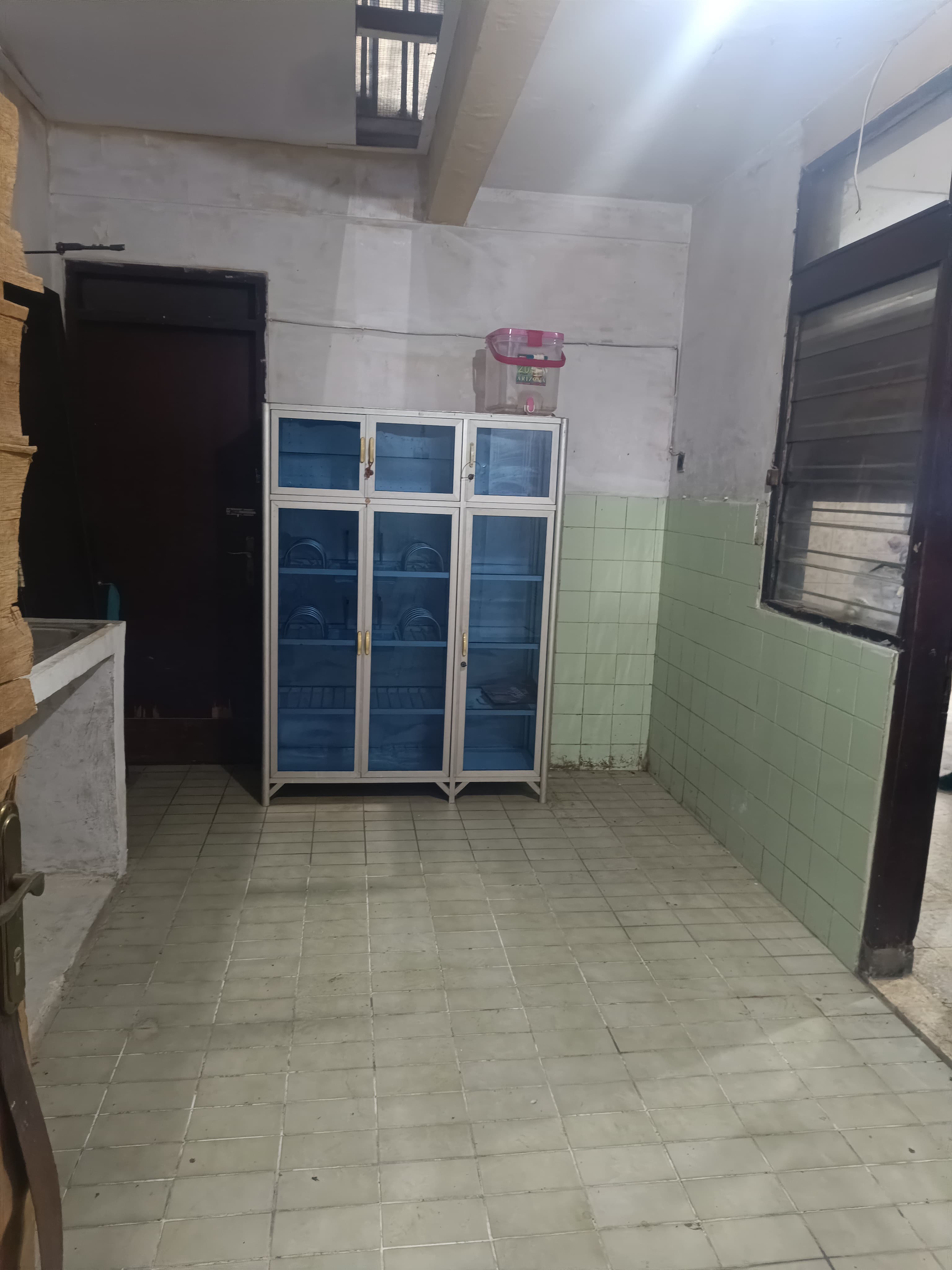 Jual Rumah 1,5 lantai di wilayah strategis Tomang Jakarta Barat (DI) - Foto 4