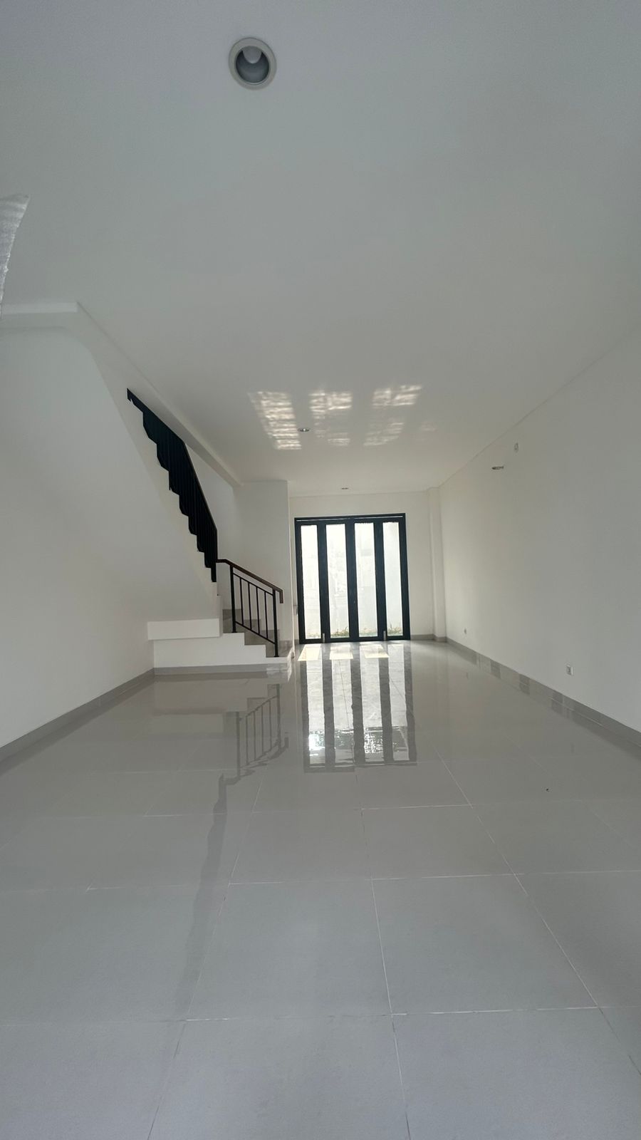 Sewa Cepat Ruko Komersil Cipondoh Kota Tangerang Banten (GN) - Foto 12