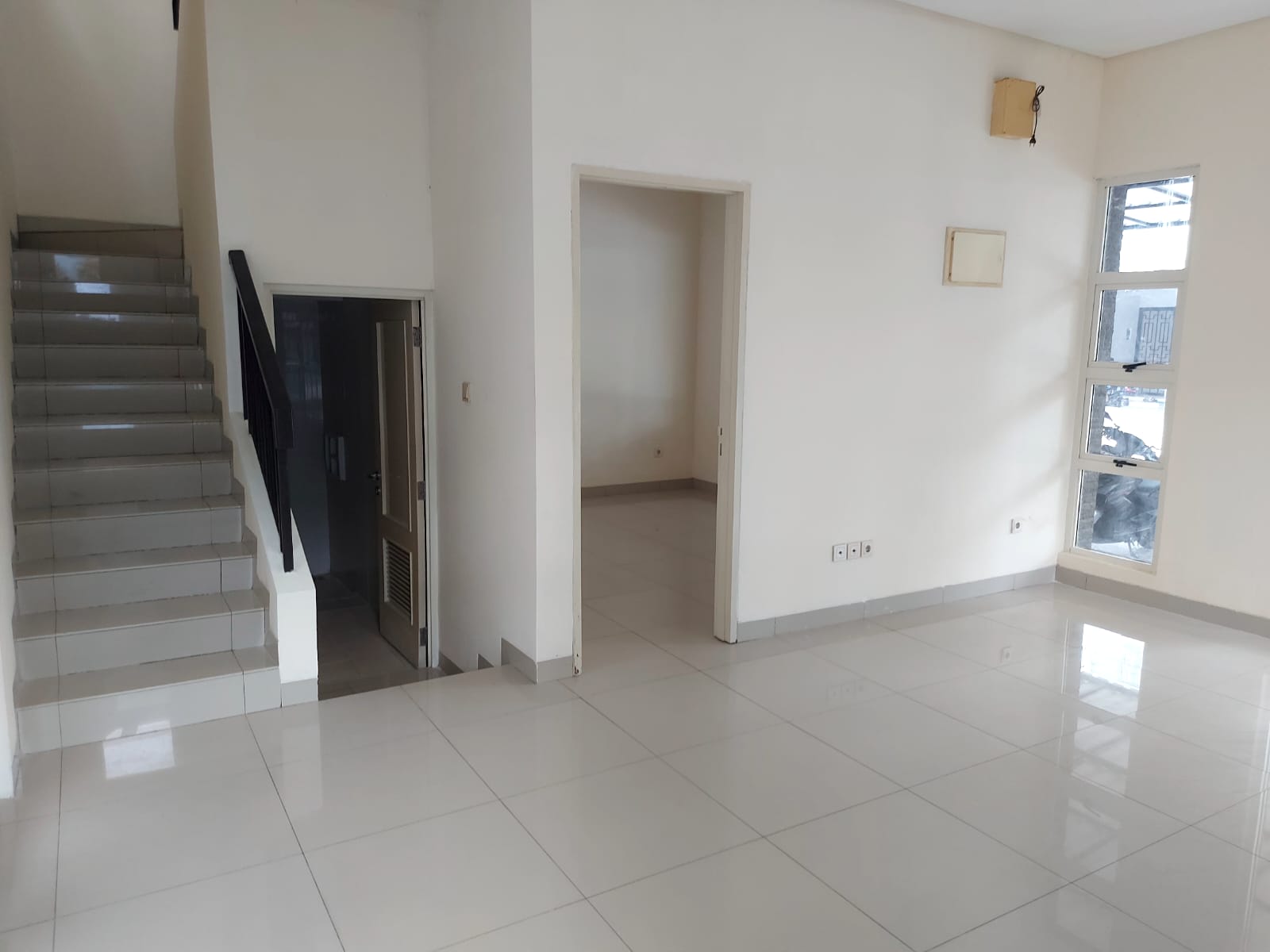 Sewa Cepat Rumah Tinggal 2 lantai di Perumahan Puri Mansion Cengkareng Jakarta Barat (GN) - Foto 11