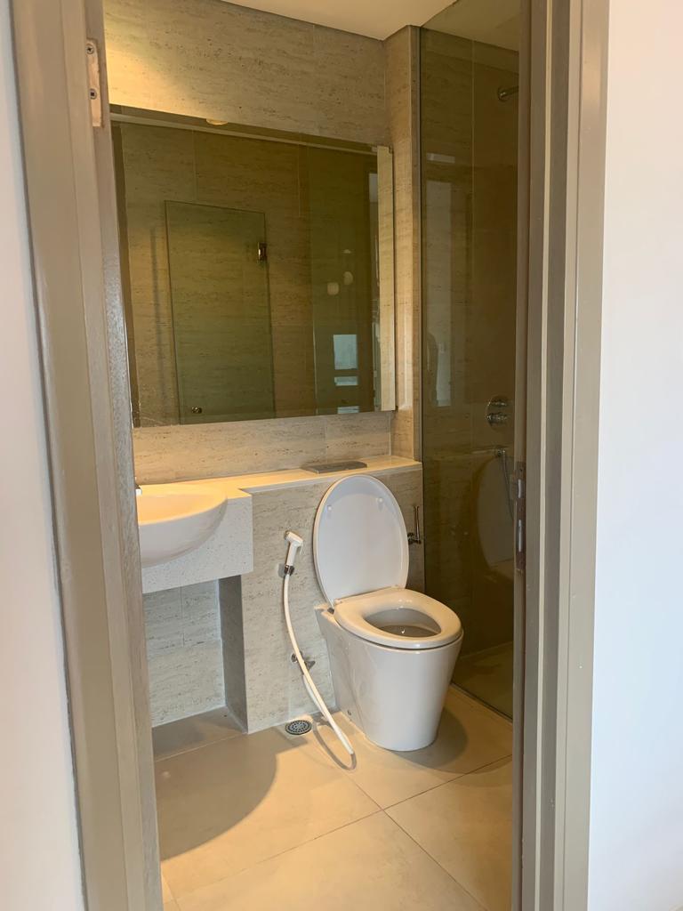 Jual Cepat Apartemen Taman Anggrek Residences Tower Calypso Jl. Letjen S Parman Jakarta Barat (AS) - Foto 4