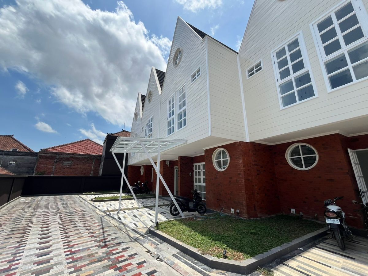 Townhouse Minimalis hanya 10 Menit Ke Pantai Seminyak - Foto 2