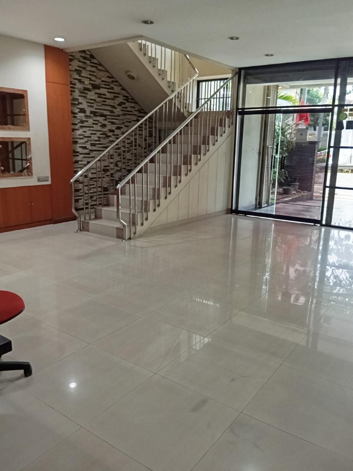 Sewa Ruko 4 lantai di Cideng Jakarta Pusat (EF) - Foto 4