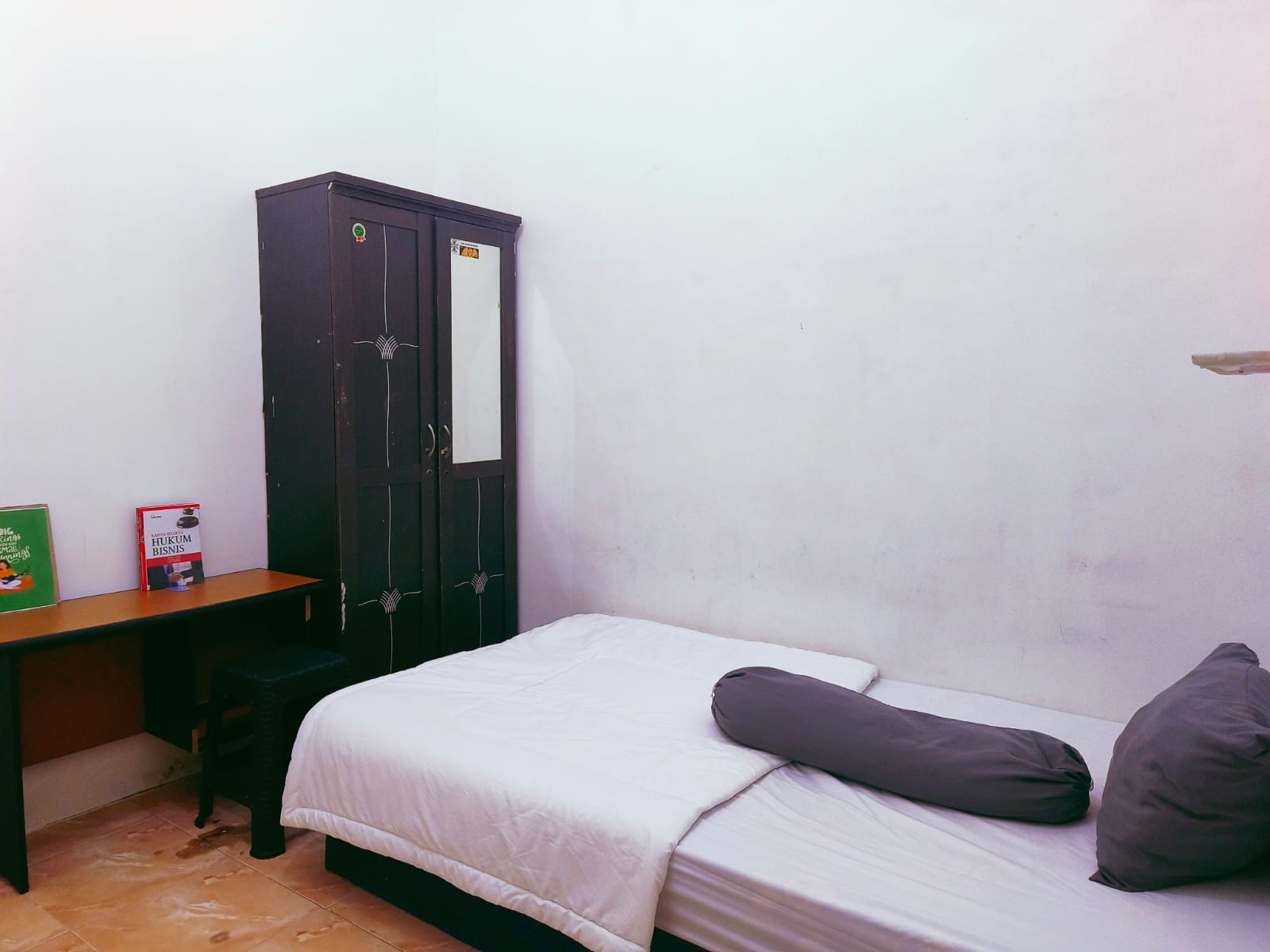 Rumah Kost Bangunan 4 lantai di Tanjung Duren Utara Grogol Petamburan Jakarta Barat (AL) - Foto 2